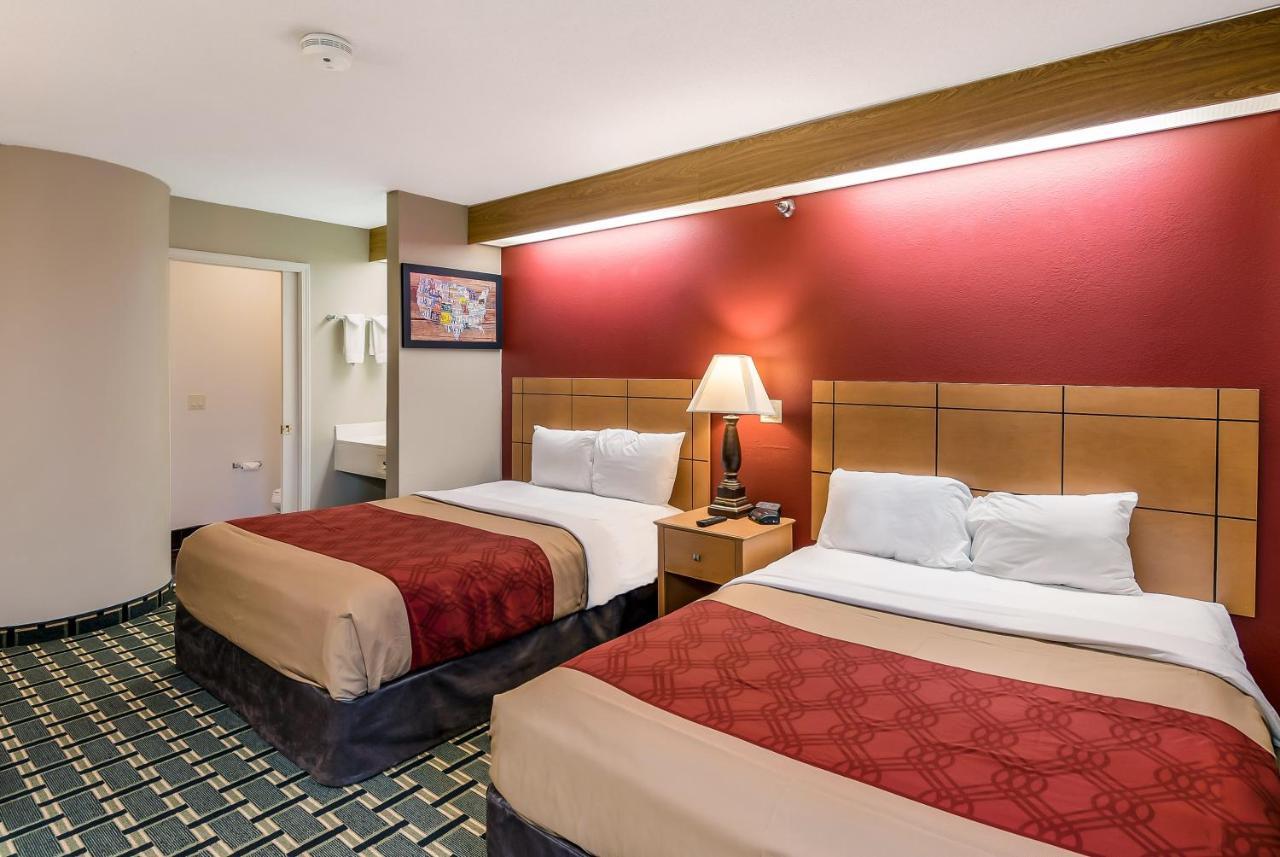 Econo Lodge Inn & Suites Peoria Illinois 외부 사진