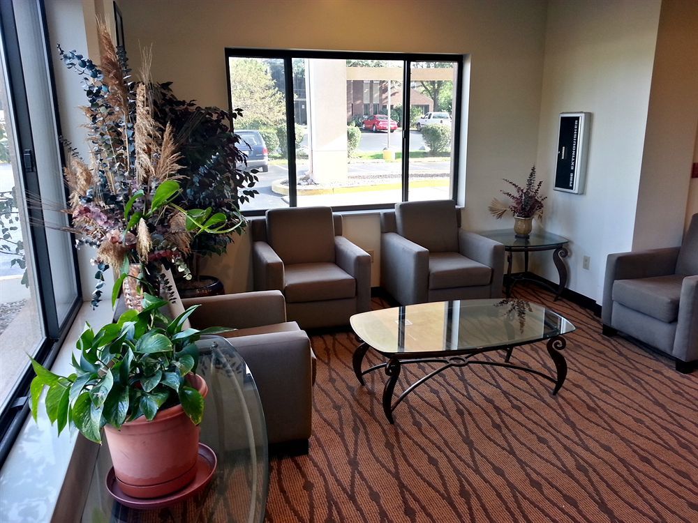 Econo Lodge Inn & Suites Peoria Illinois 외부 사진