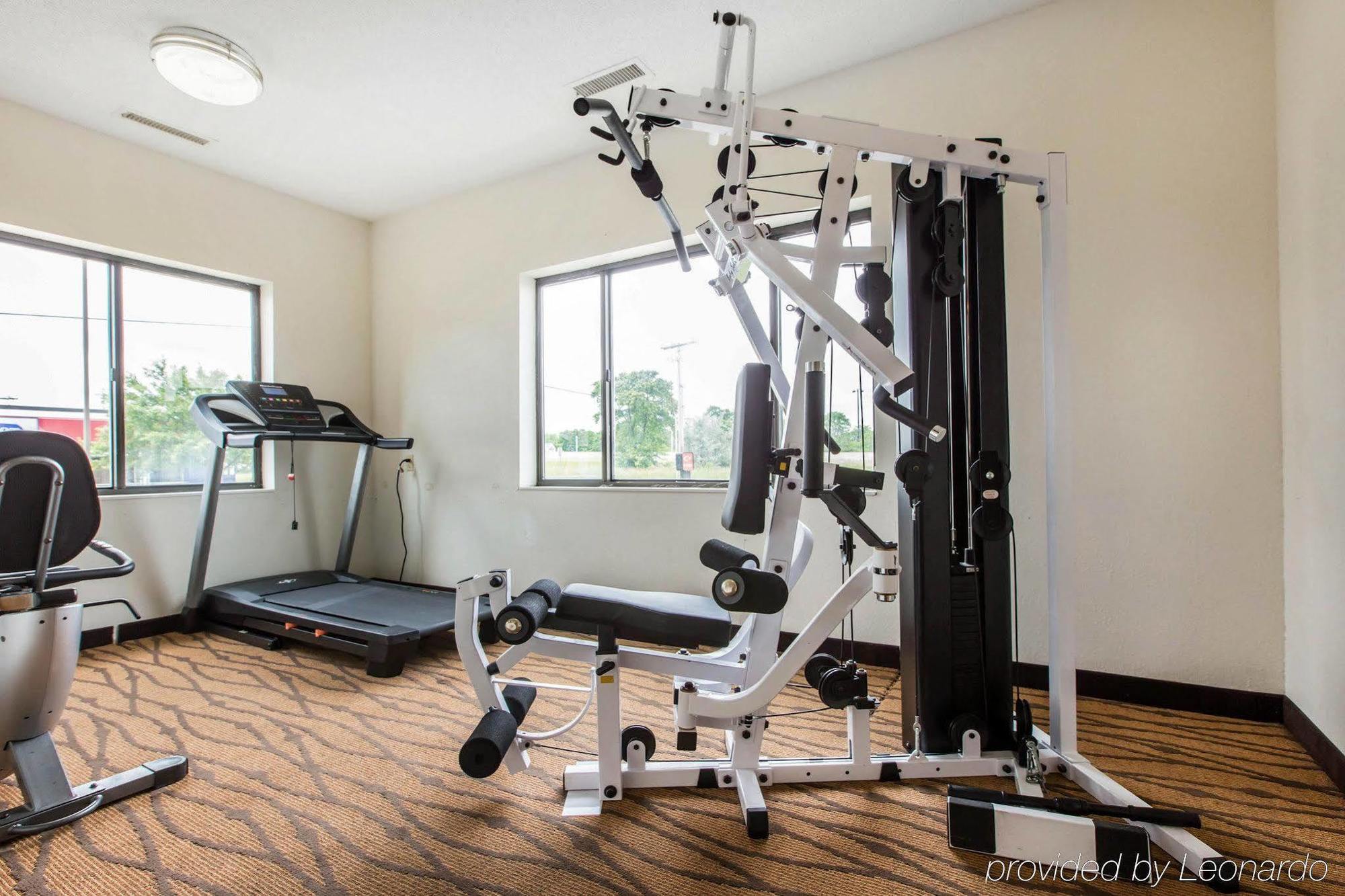 Econo Lodge Inn & Suites Peoria Illinois 외부 사진